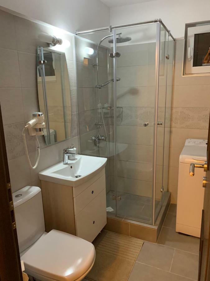 Apartament Cristina Bukarest Exterior foto